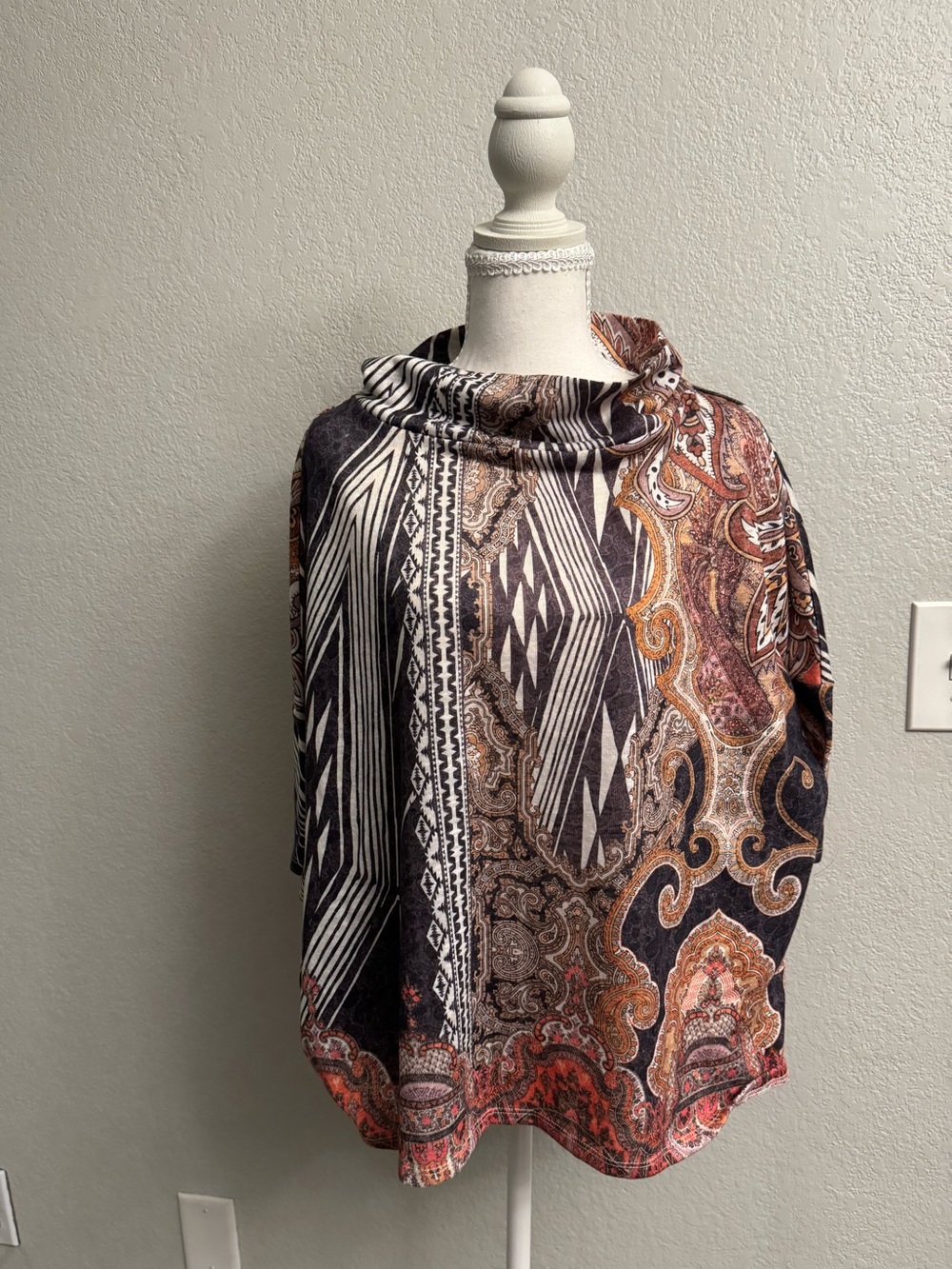 Chico's Paisley Relic Boxy Top Cowl Neck Pullover Size 0 Small Boho